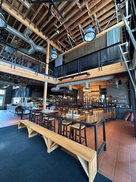 13205 NE 175th St, Woodinville, WA à louer - Photo de l’immeuble – Image 3 sur 5