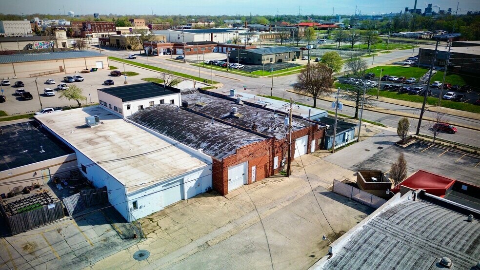 519-529 E William St, Decatur, IL à vendre - Photo de l’immeuble – Image 3 sur 6