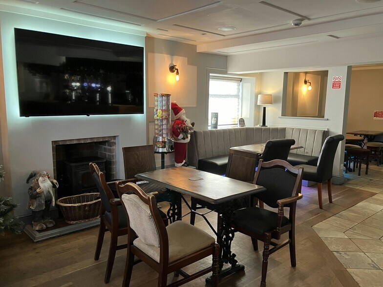 High St, Barlborough à vendre - Photo de l’immeuble – Image 3 sur 11