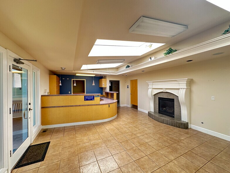 13020 NE 85th St, Kirkland, WA à vendre - Photo de l’immeuble – Image 3 sur 11