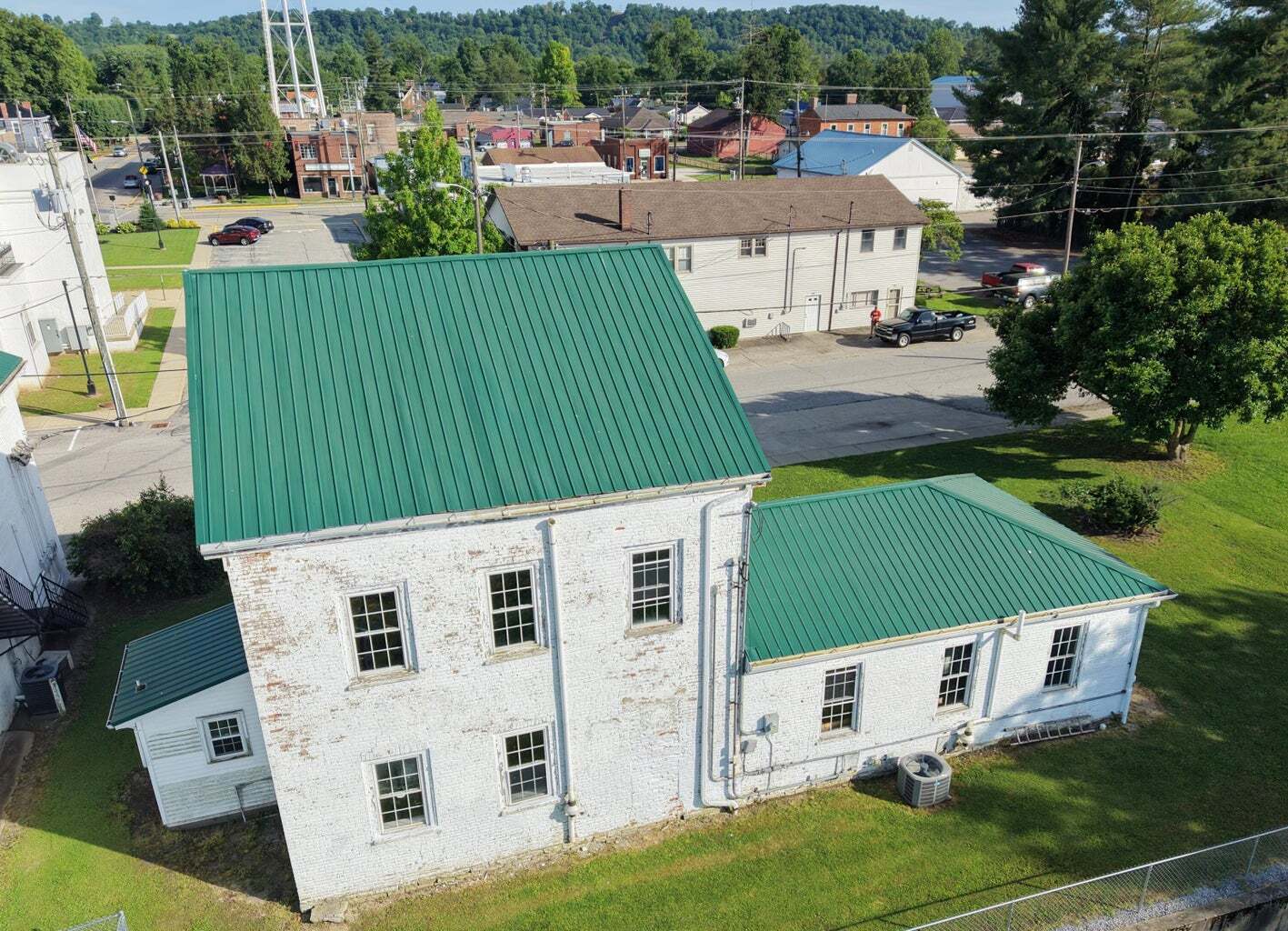 102 W High St, Warsaw, KY à vendre Photo principale– Image 1 sur 6