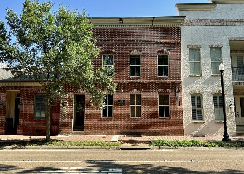 216 W Jackson St, Ridgeland, MS à louer - Photo principale – Image 1 sur 5