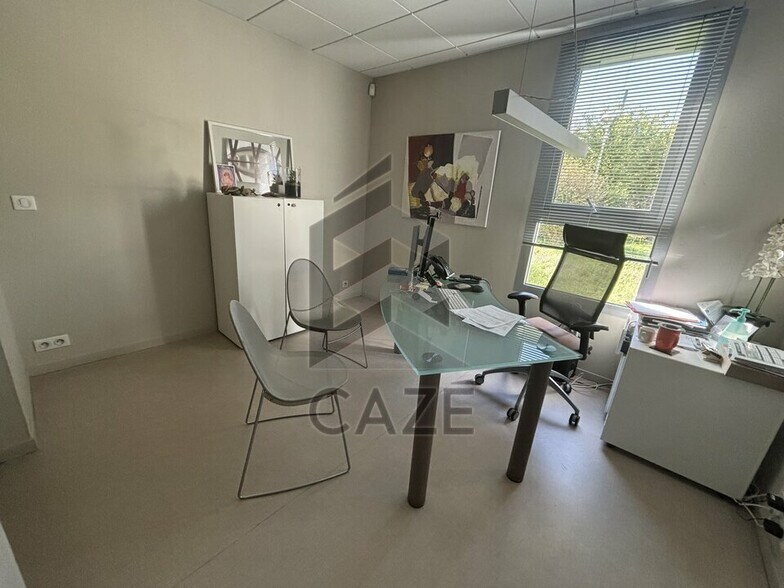 Bureau dans Cenon à vendre - Photo intérieure – Image 2 sur 8