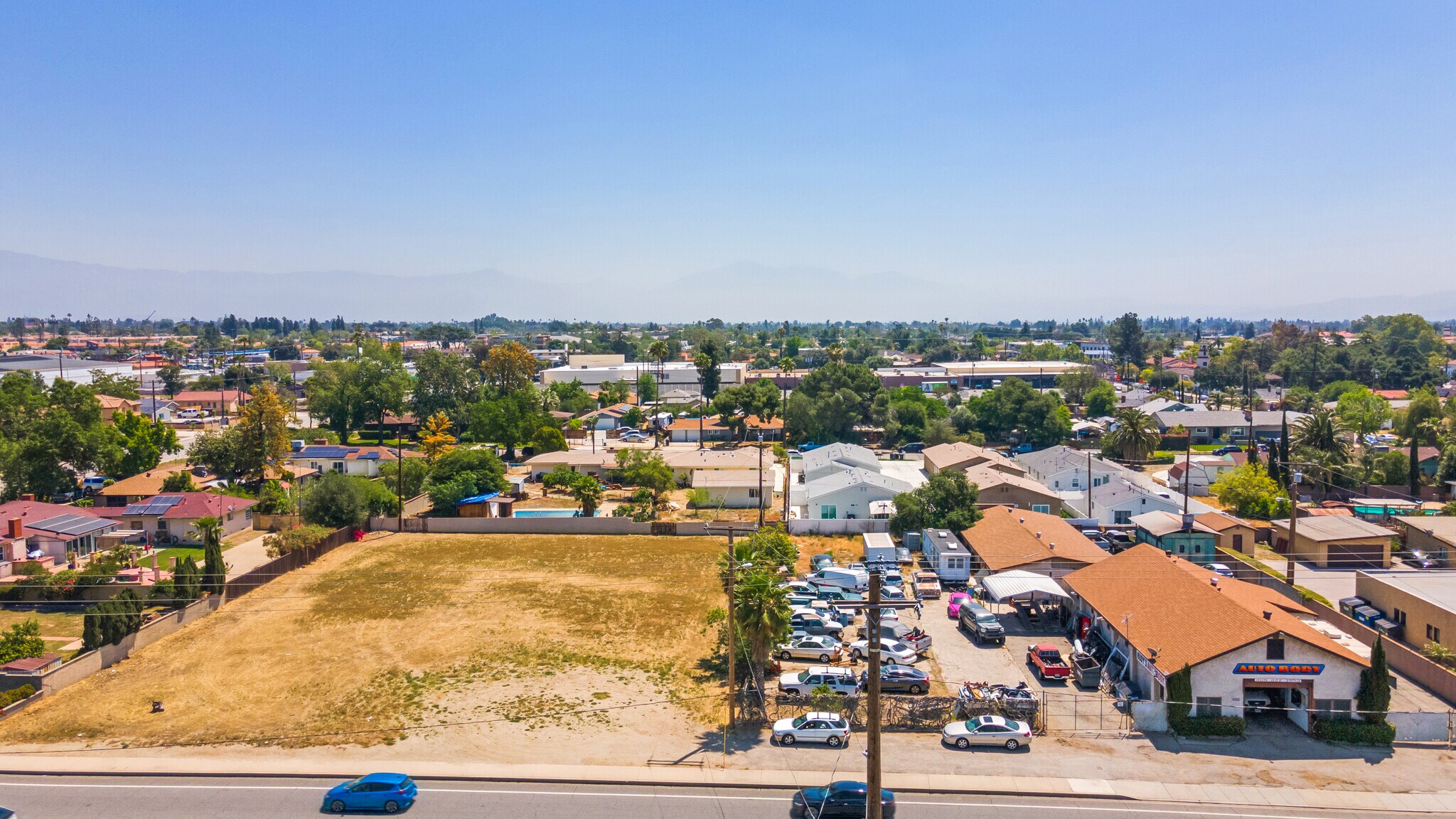 8265 Juniper Ave, Fontana, CA à vendre Photo principale– Image 1 sur 10