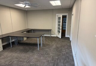 104 W 4th St, Royal Oak, MI à louer Photo intérieure– Image 2 sur 5