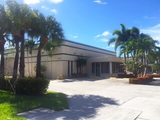 300 Business Park Way, Royal Palm Beach, FL à louer - Photo de l’immeuble – Image 3 sur 3