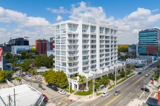 Plus de détails pour 2700 N Miami Ave, Miami, FL - Local commercial à louer