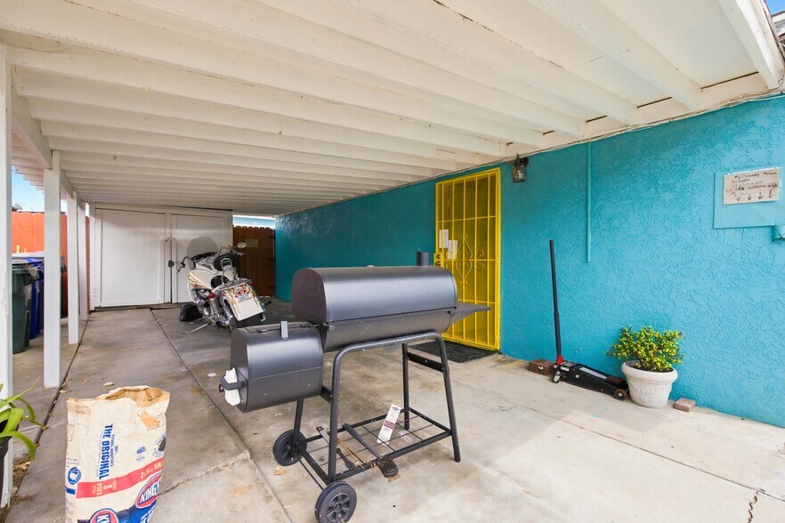 1185 Georgia St, Imperial Beach, CA à vendre - Photo de l’immeuble – Image 3 sur 21