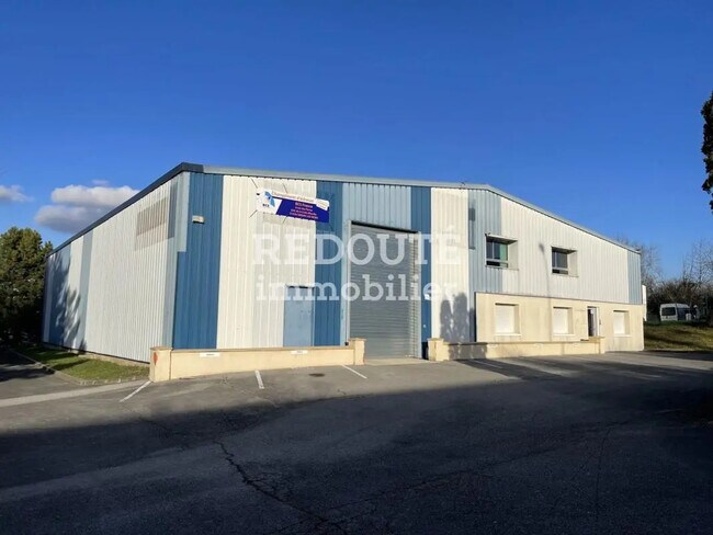 Plus de détails pour Industriel/Logistique à louer