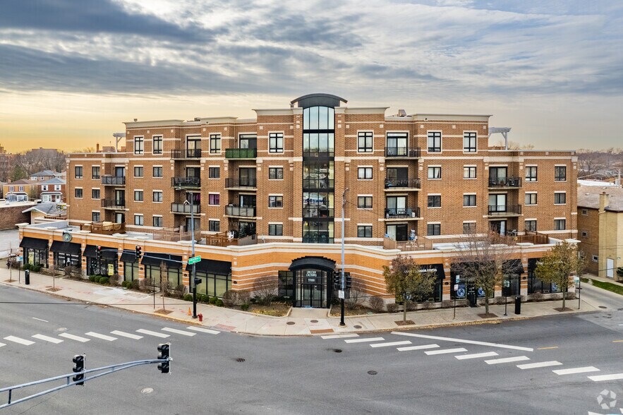 2633 W Bryn Mawr Ave, Chicago, IL à louer - Photo de l’immeuble – Image 3 sur 6