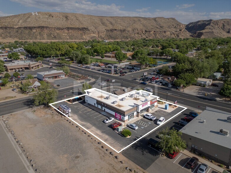 222 W State St, Hurricane, UT à vendre - Photo de l’immeuble – Image 3 sur 7