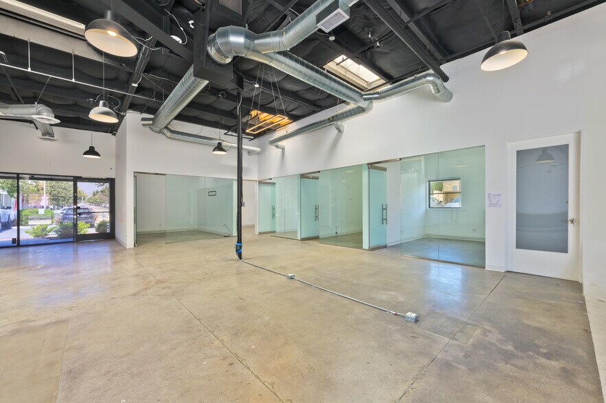 902-926 Colorado Ave, Santa Monica, CA à louer - Photo de l’immeuble – Image 2 sur 11