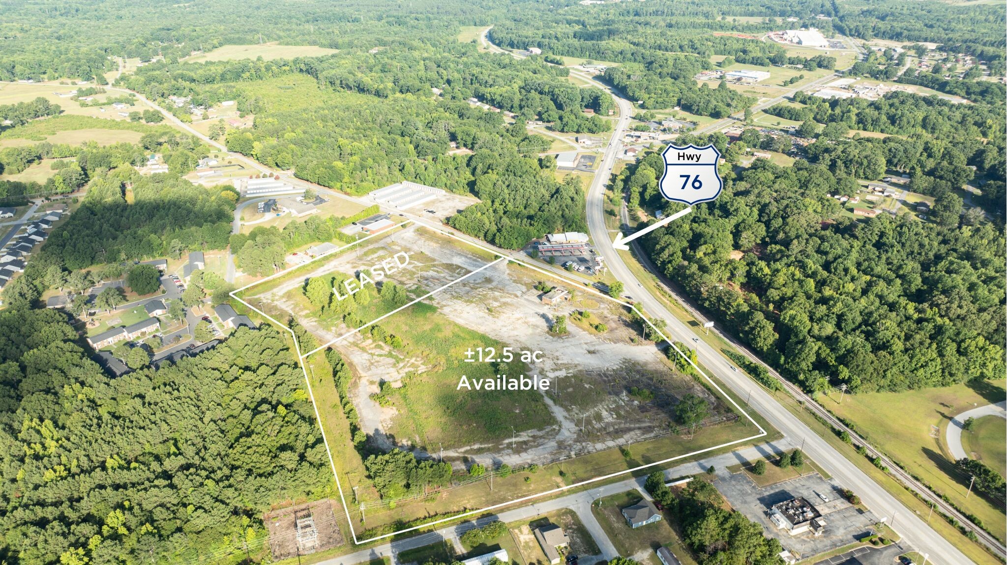 25 A B Jacks rd, Clinton, SC à louer Photo principale– Image 1 sur 8
