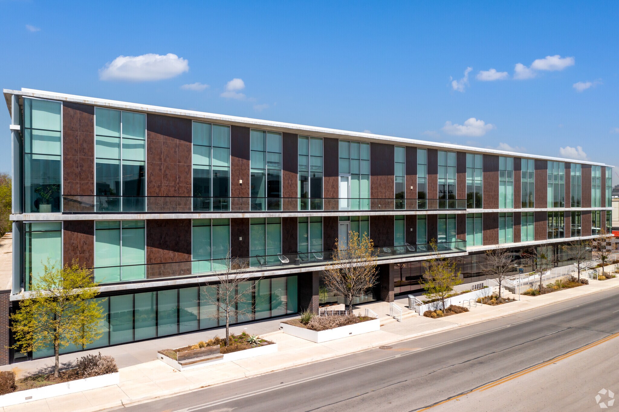 2010 S Lamar Blvd, Austin, TX à louer Photo principale– Image 1 sur 14