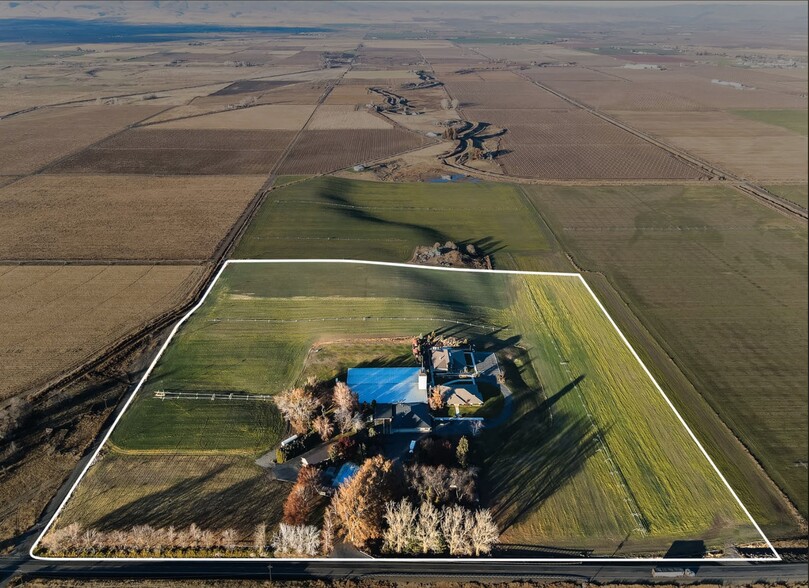 11793 Fort Rd, White Swan, WA à vendre - Photo de l’immeuble – Image 2 sur 28
