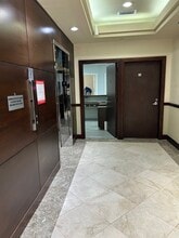 2500 E Hallandale Beach Blvd, Hallandale Beach, FL à louer Photo intérieure– Image 2 sur 13