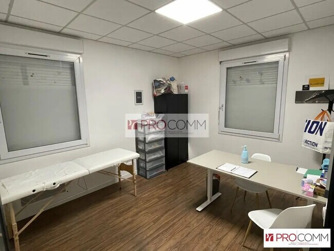 Plus de détails pour Bureau à vendre