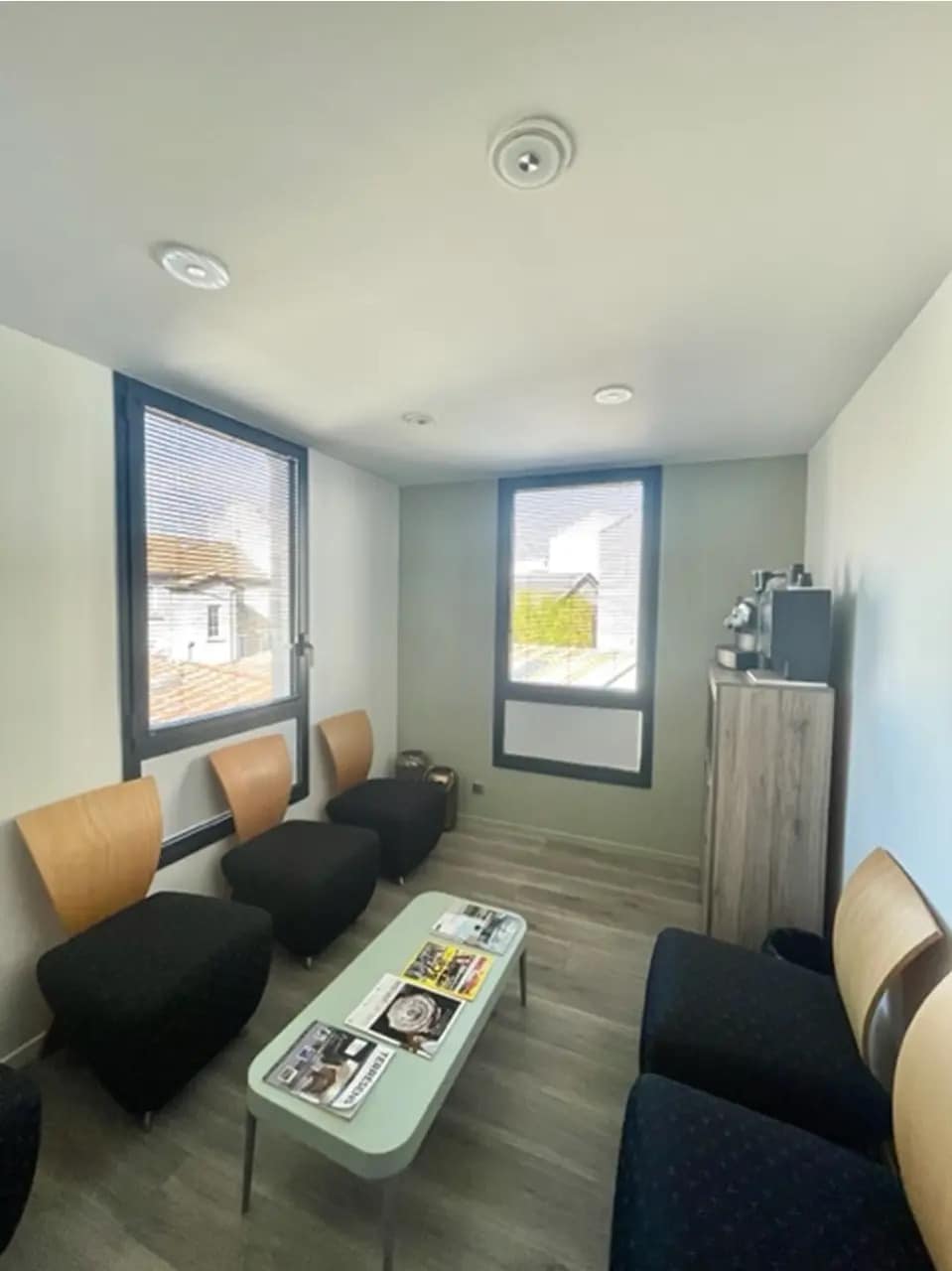 Bureau dans Villeurbanne à vendre Photo de l’immeuble– Image 1 sur 5