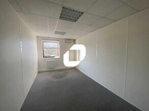 Industriel/Logistique dans Herblay-sur-Seine à louer Photo intérieure– Image 2 sur 3