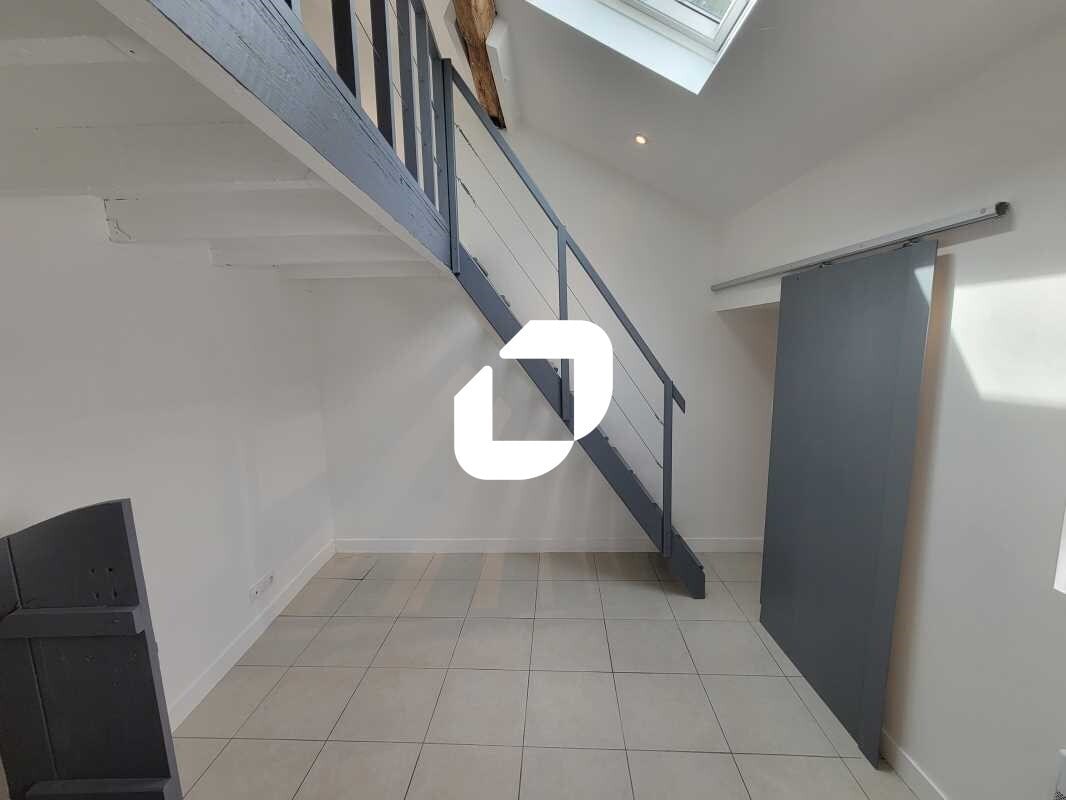 Bureau dans Montlhéry à vendre Photo de l’immeuble– Image 1 sur 9
