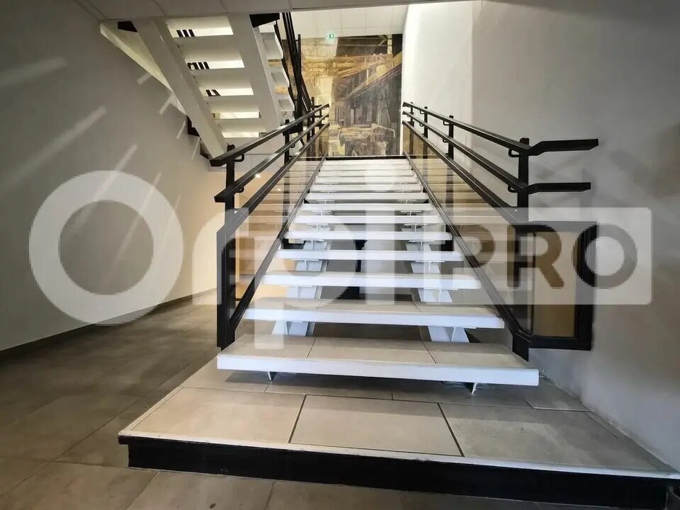 Bureau dans Reims à louer Photo intérieure– Image 1 sur 6