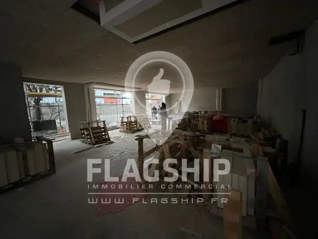 Local commercial dans Saint-Ouen-sur-Seine à vendre - Photo intérieure – Image 3 sur 5