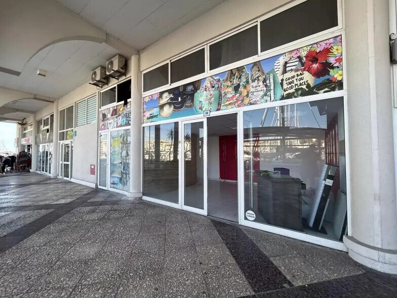58 Quai D'Octave, Fréjus à louer - Photo de l’immeuble – Image 1 sur 10
