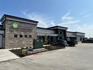 Plus de détails pour 831 NE Venture Dr, Waukee, IA - Local commercial à vendre