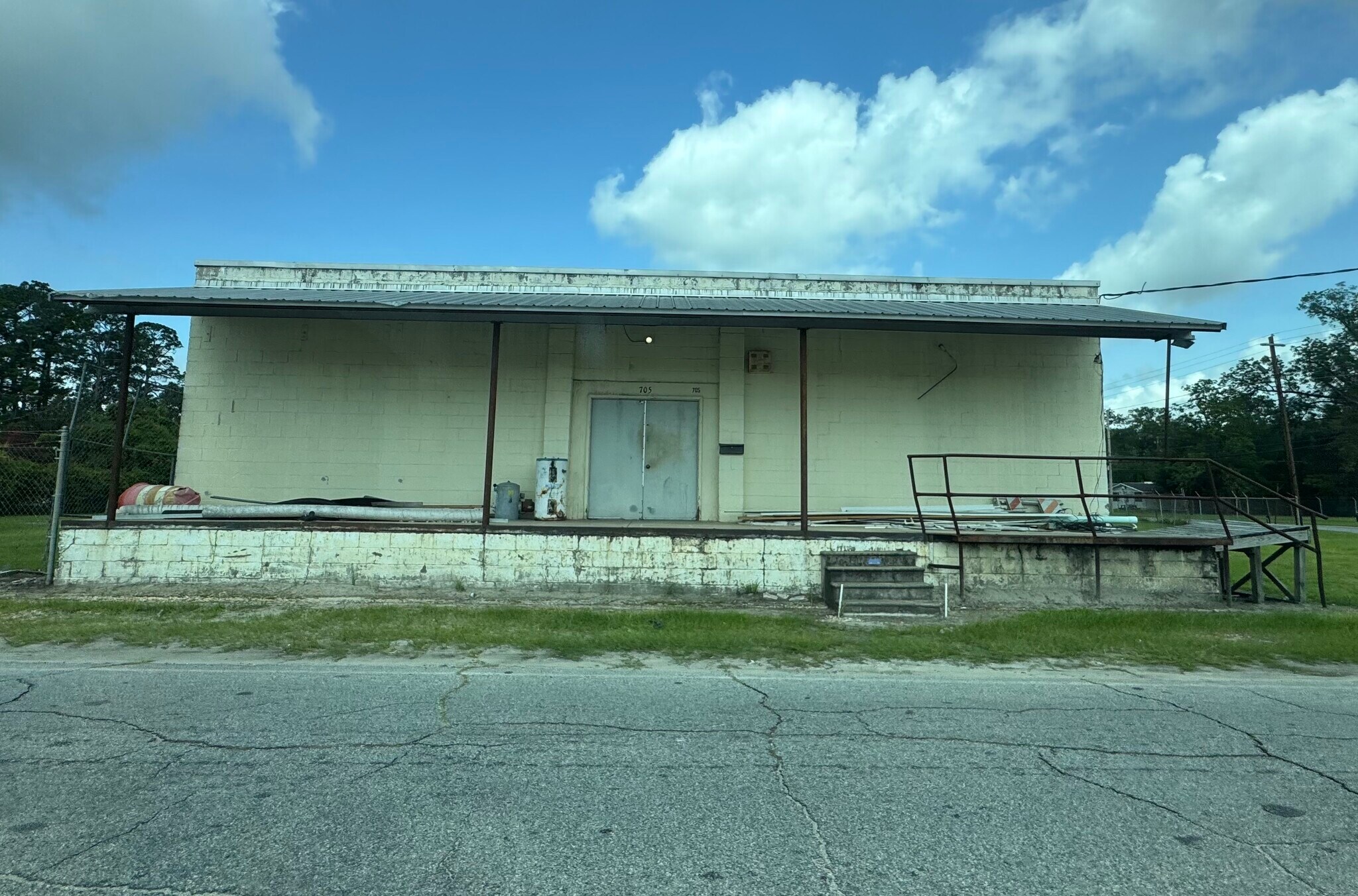 705 McDonald St, Waycross, GA à vendre Photo principale– Image 1 sur 2