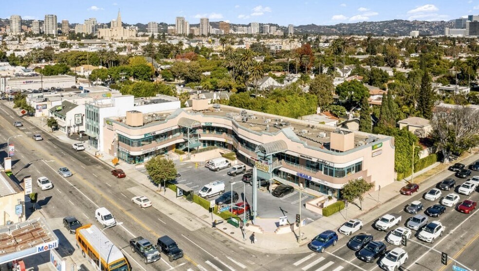 2180 Westwood Blvd, Los Angeles, CA à louer - Photo de l’immeuble – Image 2 sur 5