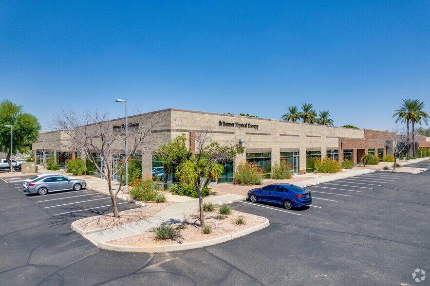 1729 W Greentree Dr, Tempe, AZ à louer - Photo de l’immeuble – Image 3 sur 11