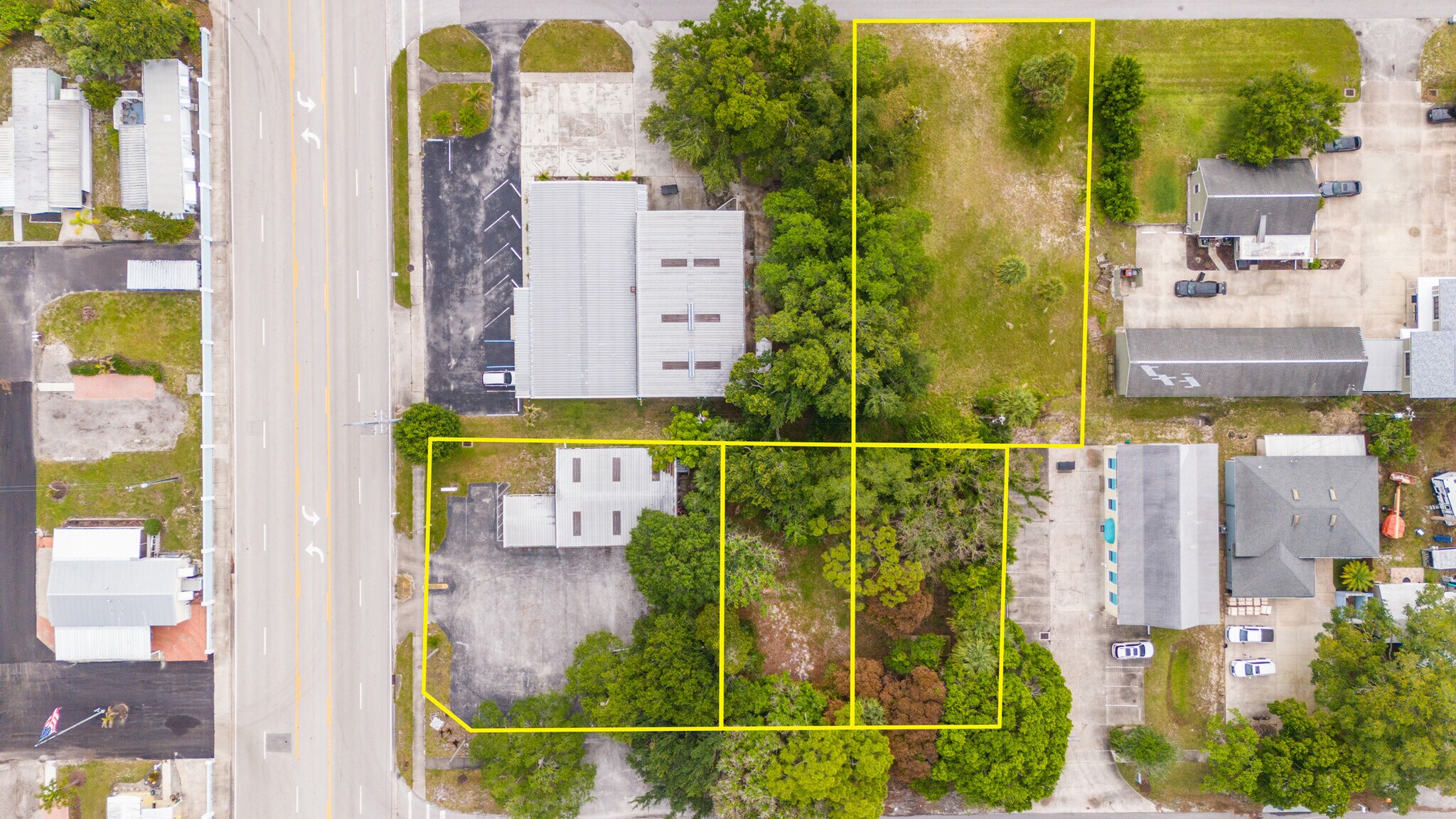 725 12th St, Vero Beach, FL à vendre Photo de l’immeuble– Image 1 sur 60