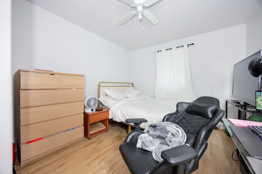 84 W Durham St, Kawartha Lakes, ON à vendre - Photo de l’immeuble – Image 3 sur 40