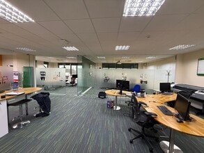 Unit 3 Bell Lane Office Village, Little Chalfont, Amersham à louer Photo de l’immeuble– Image 2 sur 2