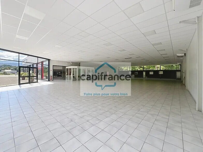 Local commercial dans FRANCIN à louer - Photo de l’immeuble – Image 3 sur 3