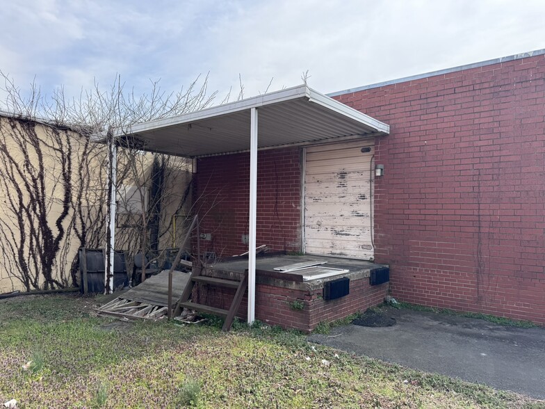 1012 N Raleigh St, Greensboro, NC à vendre - Photo de l’immeuble – Image 3 sur 5