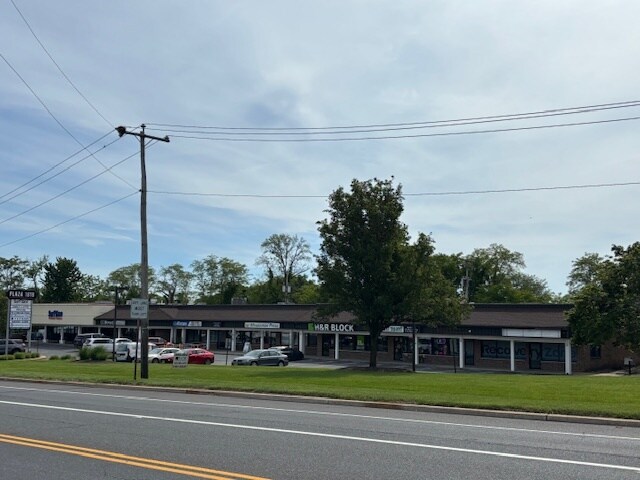 1818 State Route 35, Wall Township, NJ à louer - Photo de l’immeuble – Image 2 sur 7