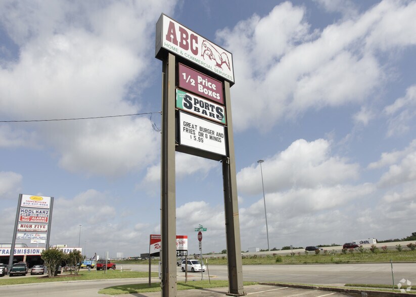 22201-22239 Katy Fwy, Katy, TX à louer - Photo de l’immeuble – Image 3 sur 3