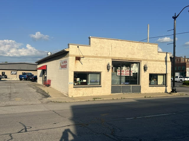 212 N Washington St, Crawfordsville, IN à vendre - Photo de l’immeuble – Image 2 sur 10