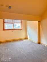 850 SW 7th St, Redmond, OR à louer Photo intérieure– Image 2 sur 3
