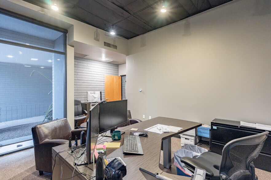 1702 E McNair Dr, Tempe, AZ à vendre - Photo intérieure – Image 3 sur 42