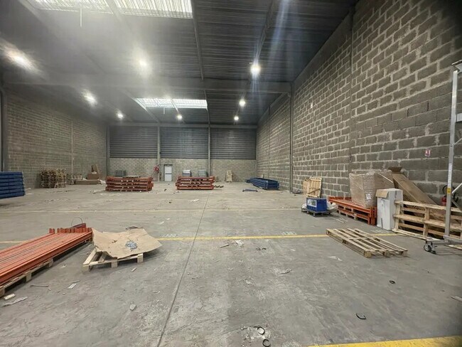 Plus de détails pour Bureau à louer