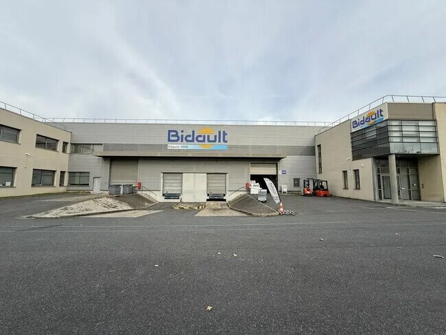 Plus de détails pour Industriel/Logistique à louer
