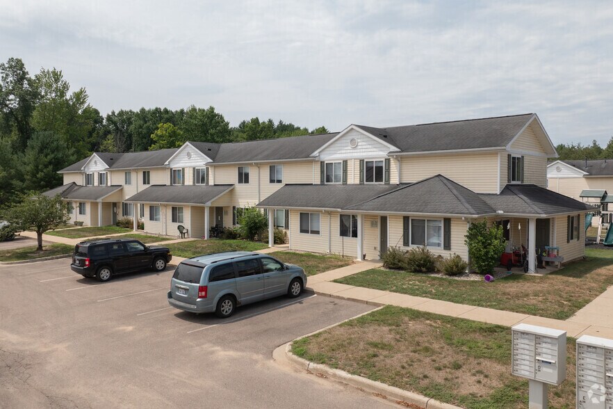 333 Cemetery Rd, Bangor, MI à vendre - Photo de l’immeuble – Image 3 sur 15