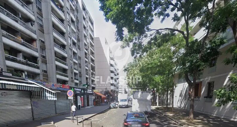Local commercial dans Paris à louer - Photo de l’immeuble – Image 3 sur 3