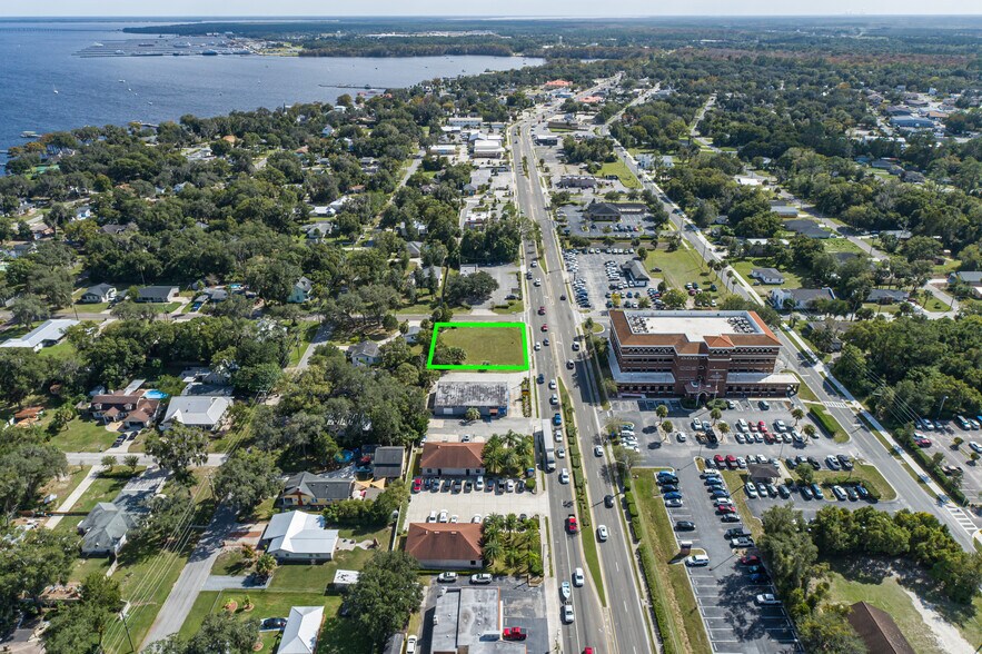 706 N Orange Ave, Green Cove Springs, FL à louer - Aérien – Image 2 sur 7