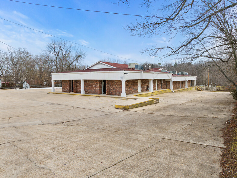 801 S Pine St, Harrison, AR à vendre - Photo de l’immeuble – Image 2 sur 24