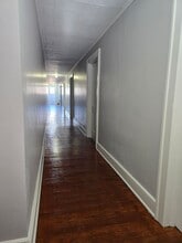 104 A-B W Main St, Sanford, NC à louer Photo intérieure– Image 2 sur 11