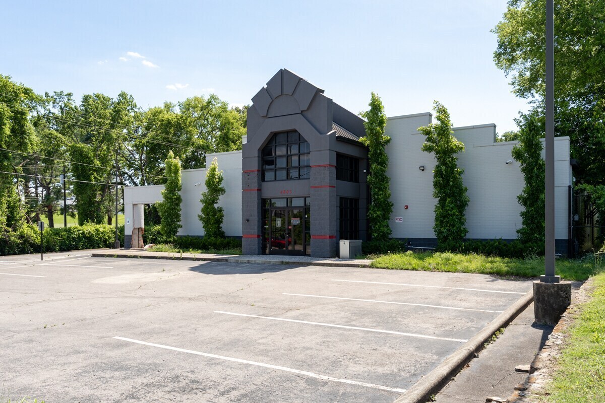 4803 Old Hickory Blvd, Hermitage, TN à louer Photo principale– Image 1 sur 9