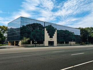 Plus de détails pour 777 Sunrise Hwy, Lynbrook, NY - Bureau, Bureau/Médical à louer